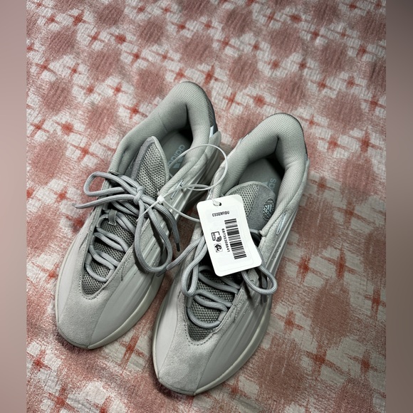 adidas NOVA IIINFINITY SHOES - Picture 10 of 12